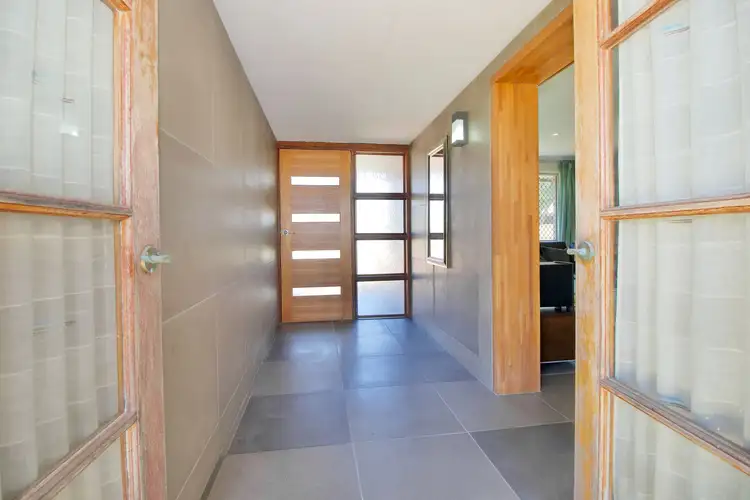 Second view of Homely house listing, 5 Kurrajong Place, Safety Bay WA 6169