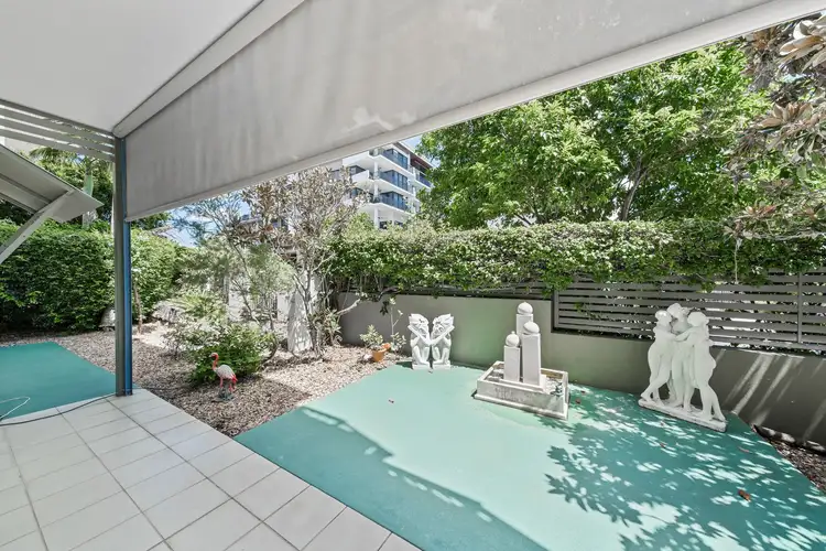 Second view of Homely unit listing, Unit 25/82 Bay Terrace, Wynnum QLD 4178