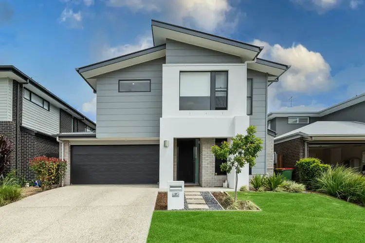 37 Shoreside Close