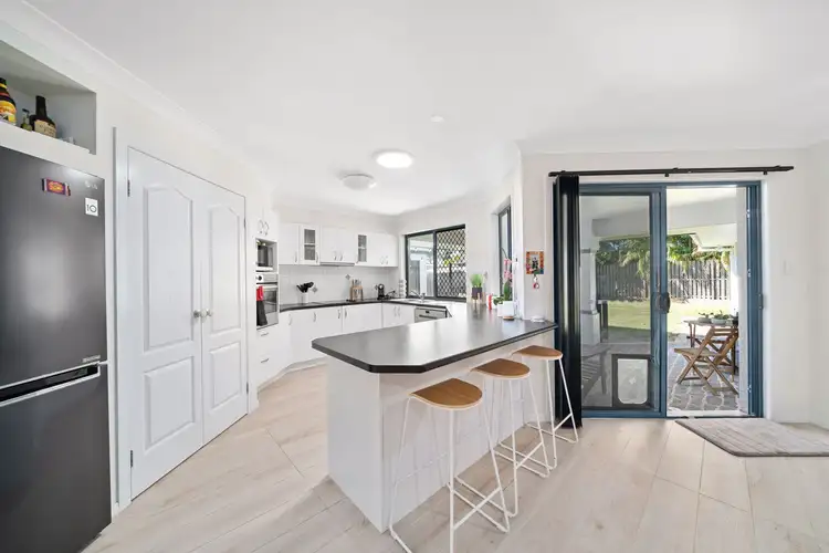 Fifth view of Homely house listing, 7 Crestwood Close, Ormiston QLD 4160