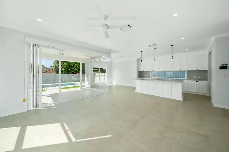 Sixth view of Homely house listing, 32 Ocean Street, Cleveland QLD 4163