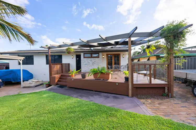 10 Roseneath Parade, Wynnum West QLD 4178