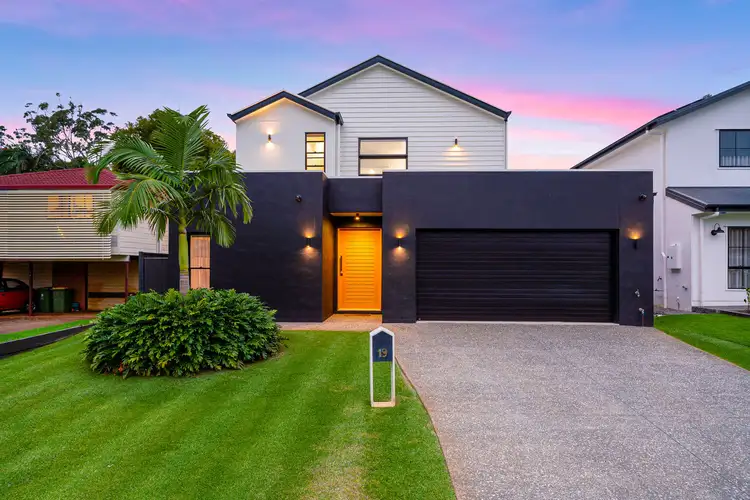 19 Thorn Street, Ormiston QLD 4160