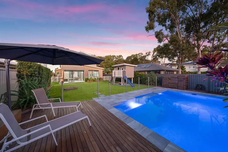15 Baywalk Place, Thorneside QLD 4158