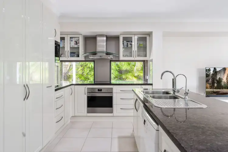 Fifth view of Homely house listing, 4 Mistral Court, Ormiston QLD 4160