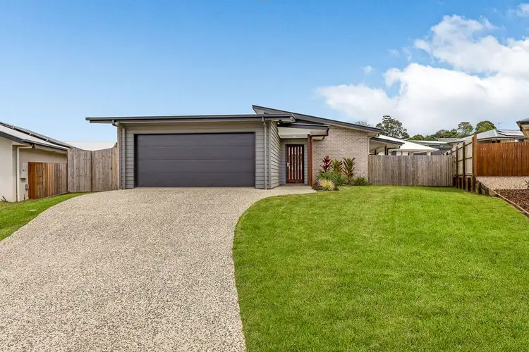 14 Knightsbridge Drive, Southside QLD 4570