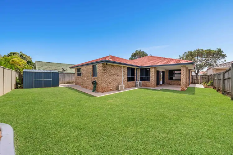 15 Seaholly Crescent, Victoria Point QLD 4165