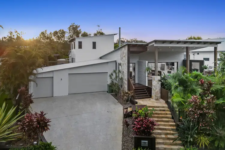 19 Vineyard Drive