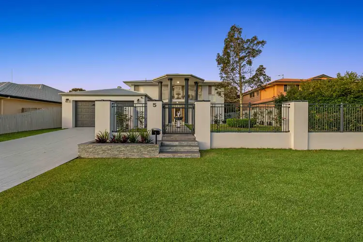 5 Darcelle Place, Ormiston QLD 4160