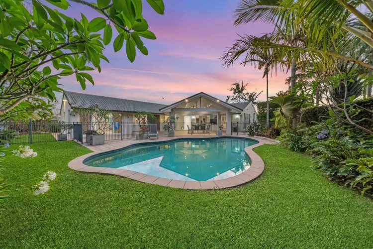 9 Wahoo Court, Birkdale QLD 4159