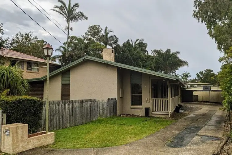 24 Parakeet Street