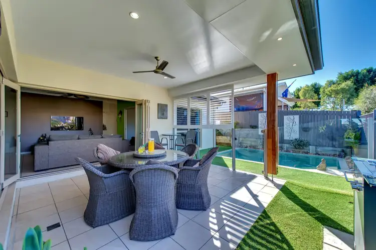 1 Wharf Court, Springfield Lakes QLD 4300