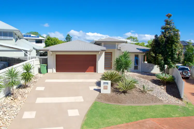 20 Yorston Place, Ormiston QLD 4160