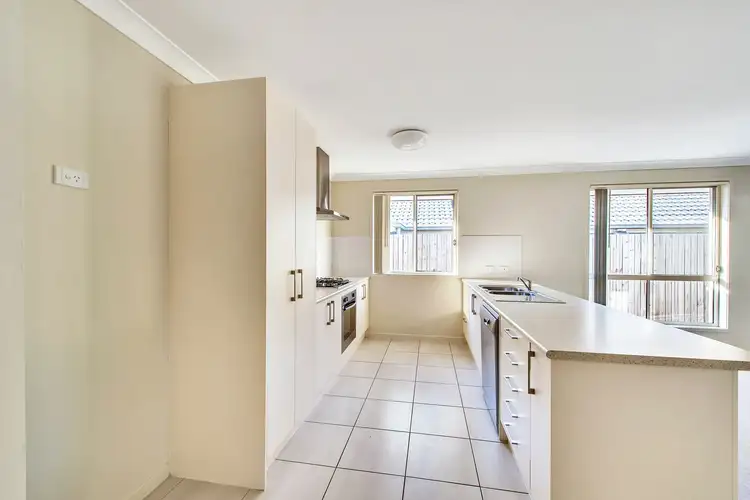 16 Hallvard Crescent, Augustine Heights QLD 4300