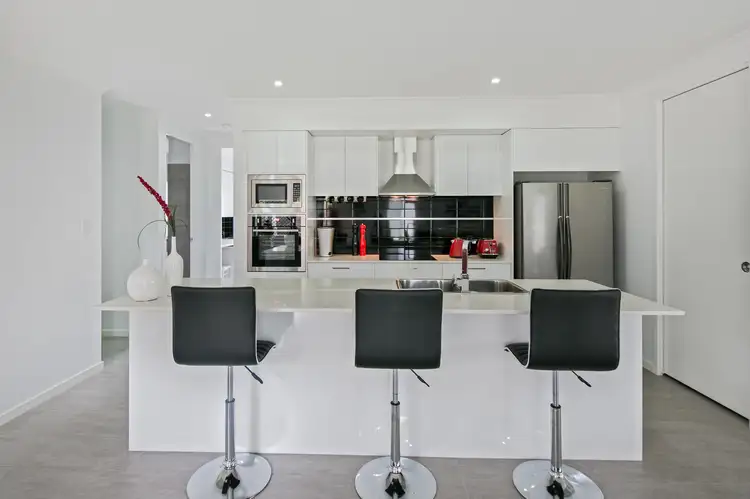 Sixth view of Homely villa listing, 11 Springbrook Drive, Capalaba QLD 4157