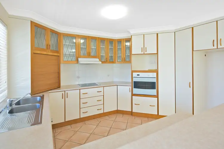 Sixth view of Homely house listing, 4 Genevieve Court, Wellington Point QLD 4160