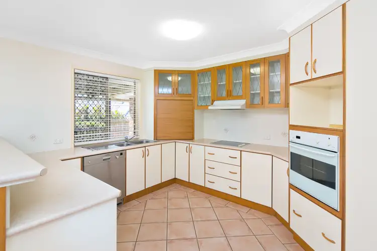 Fifth view of Homely house listing, 4 Genevieve Court, Wellington Point QLD 4160
