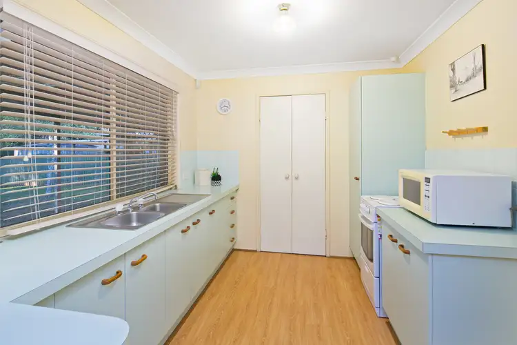 Seventh view of Homely house listing, 18 Camille Crescent, Wynnum West QLD 4178
