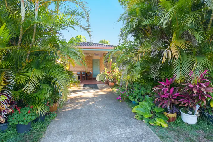 11 Valley Road, Wellington Point QLD 4160