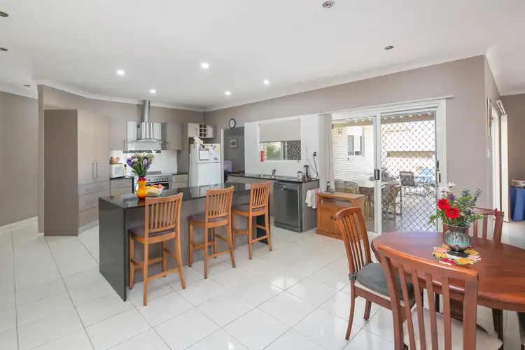 Second view of Homely house listing, 5 Zandra Street, Capalaba QLD 4157