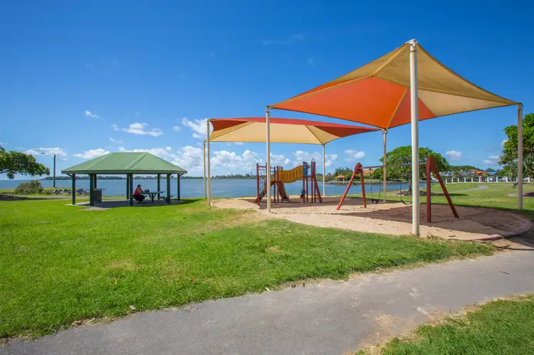 Fifth view of Homely house listing, 4 Bates Drive, Birkdale QLD 4159