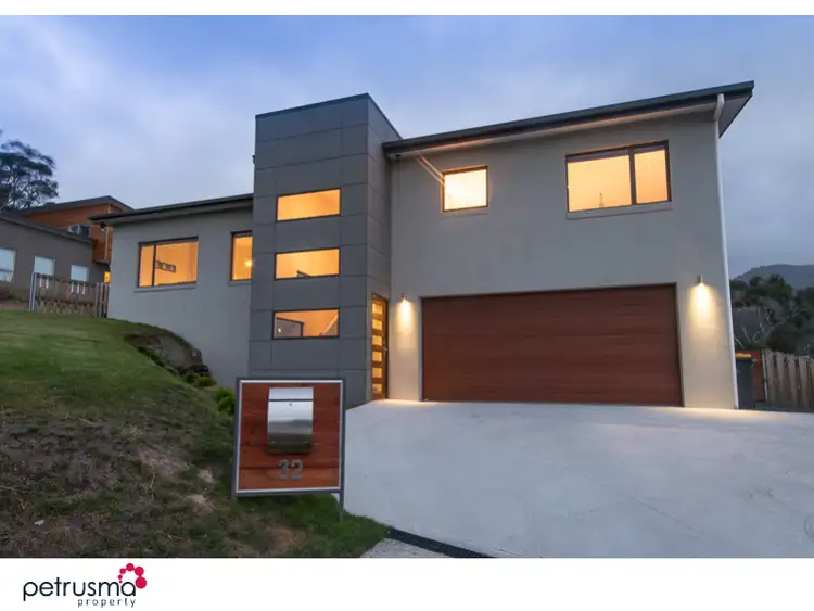 32 Wallcrest Road, Berriedale TAS 7011
