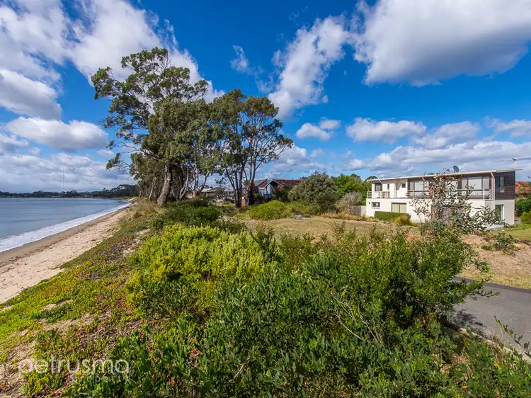 2 Balanada Street, Lauderdale TAS 7021