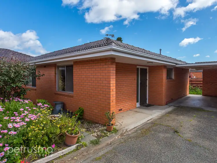 4/2 Ronnie Street, Rose Bay TAS 7015