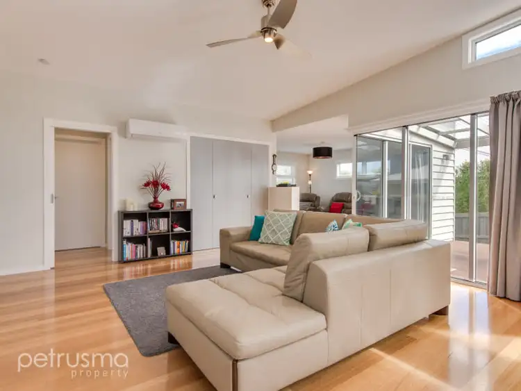 Sixth view of Homely unit listing, 2/8 Milford Street, Lindisfarne TAS 7015