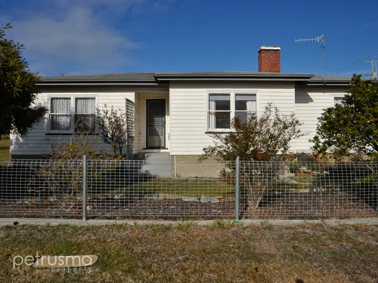 20 Roberts Street, Triabunna TAS 7190