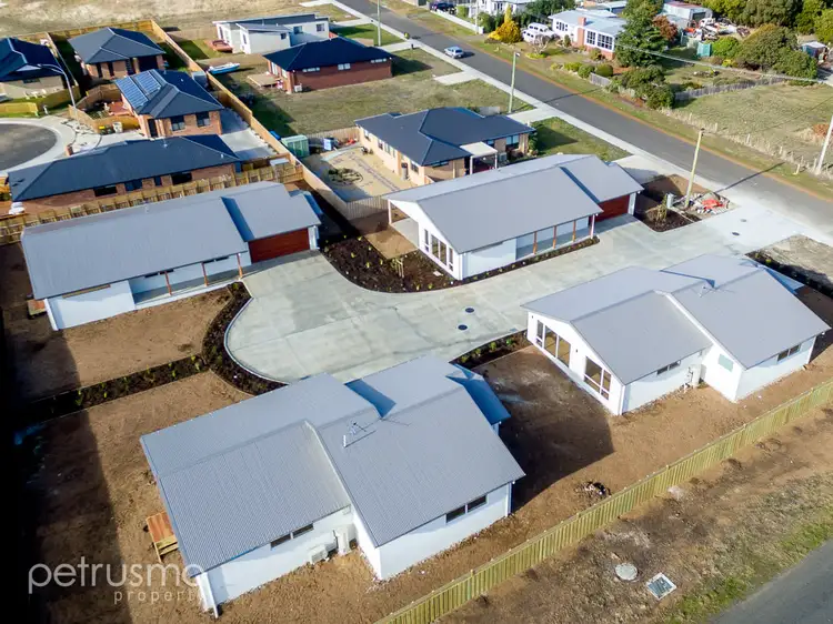 3 and 4/31 Burnett Street, Sorell TAS 7172