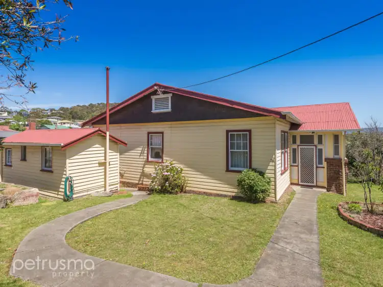 70 Riawena Road, Montagu Bay TAS 7018
