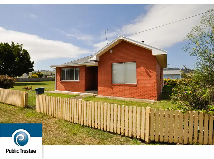 26 Charles Street, Triabunna TAS 7190