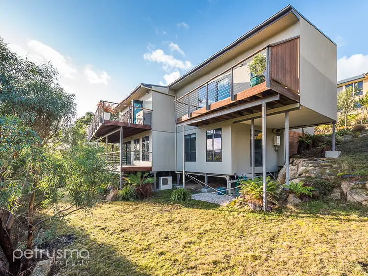 8 Thoona Street, Geilston Bay TAS 7015