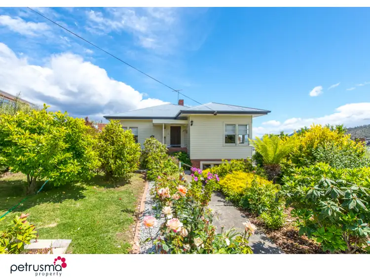 29 Topham Street, Rose Bay TAS 7015