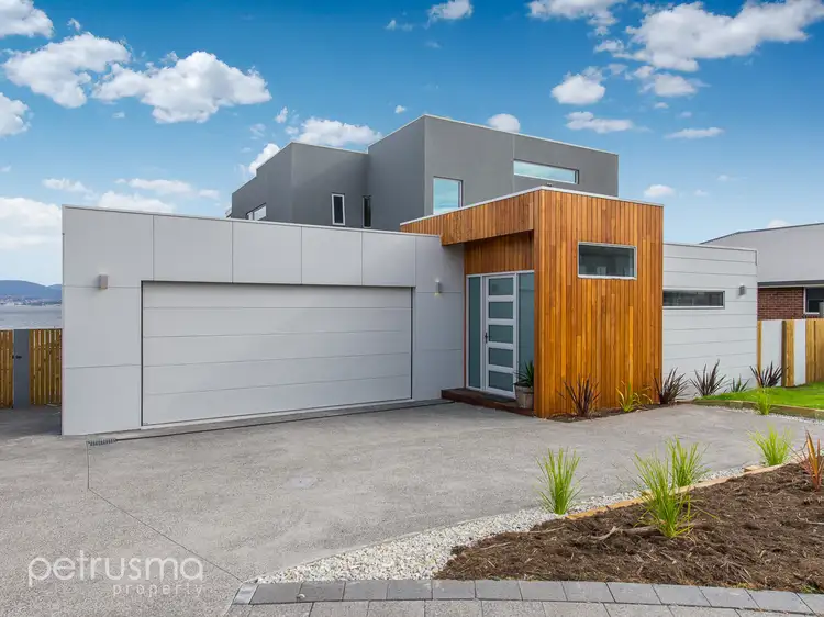 8 Pandora Court, Tranmere TAS 7018
