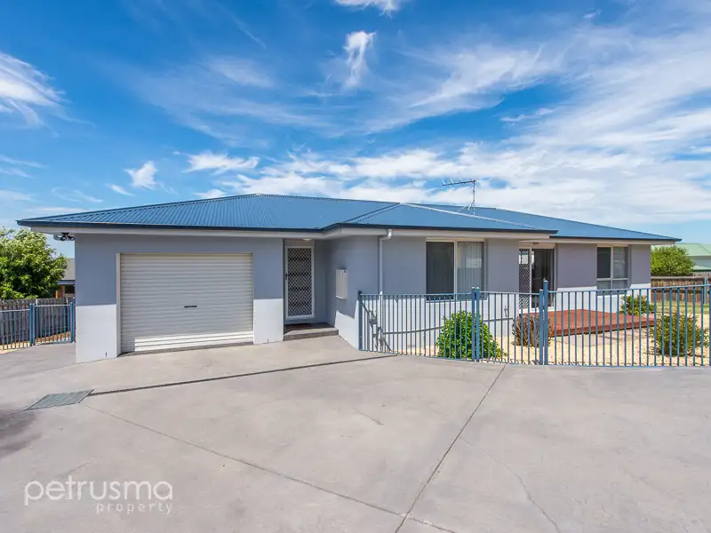 Main view of Homely villa listing, 2/3 Lipscombe Court, Sorell TAS 7172