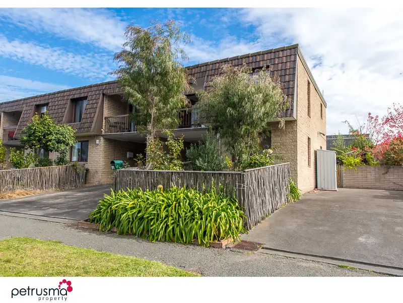 Main view of Homely unit listing, 4/2 Derwent Street, Bellerive TAS 7018