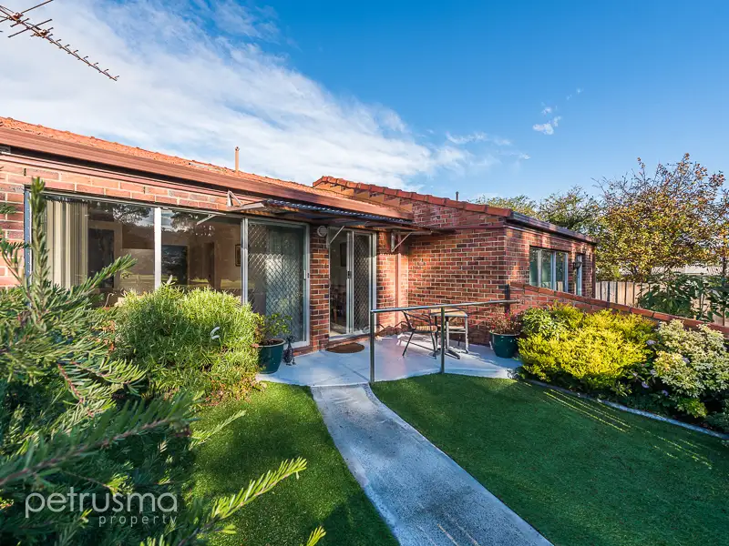 Main view of Homely unit listing, 4/21 Alexandra Esplanade, Bellerive TAS 7018