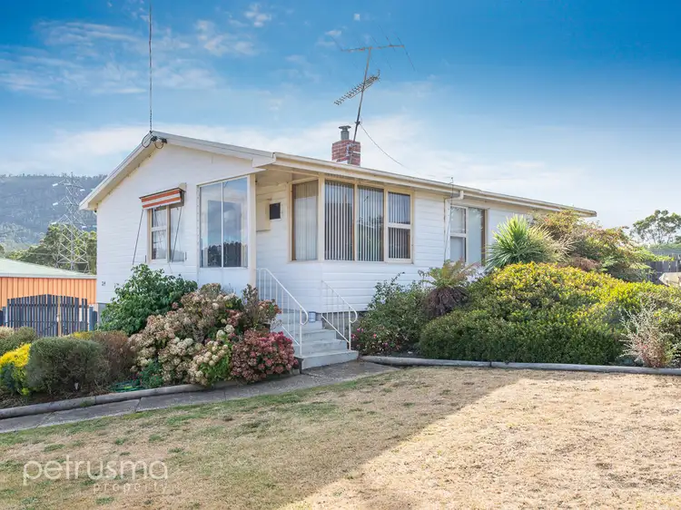 24 Dixon Street, New Norfolk TAS 7140