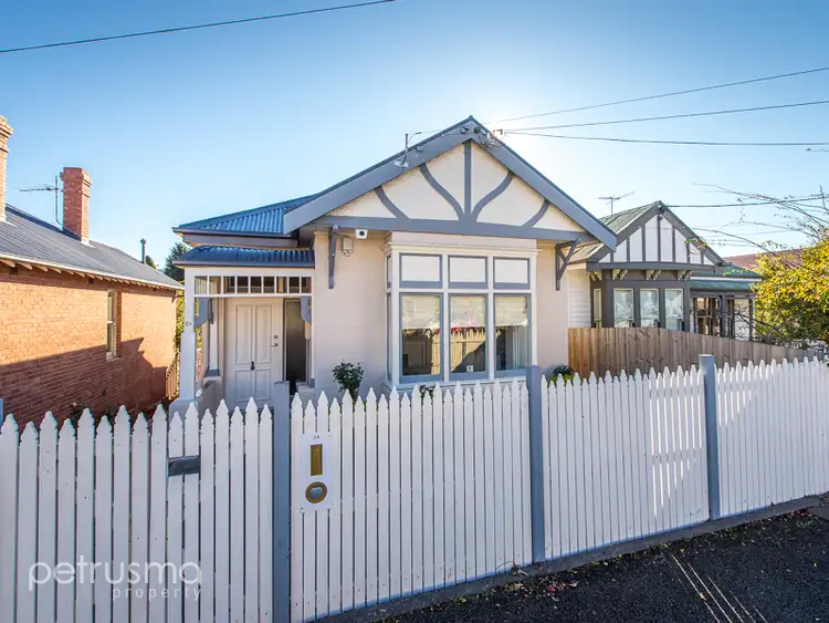 2A Hope Street, New Town TAS 7008
