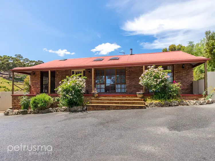 10 Lachlan Road, New Norfolk TAS 7140