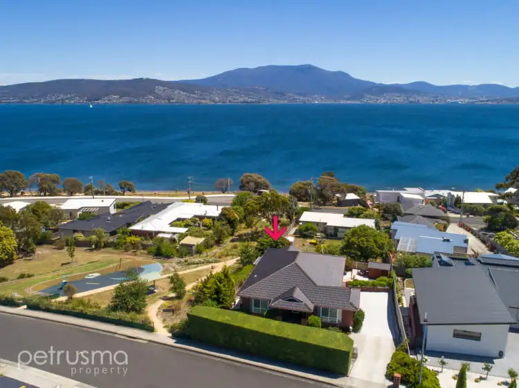 305 Carella Street, Tranmere TAS 7018