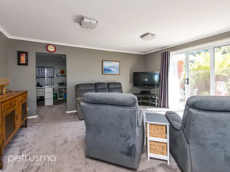 12 Wattle Street, Kingston TAS 7050