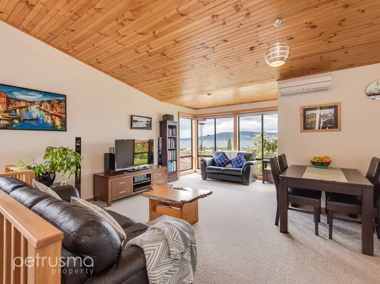 2/49 Skyline Drive, Howrah TAS 7018