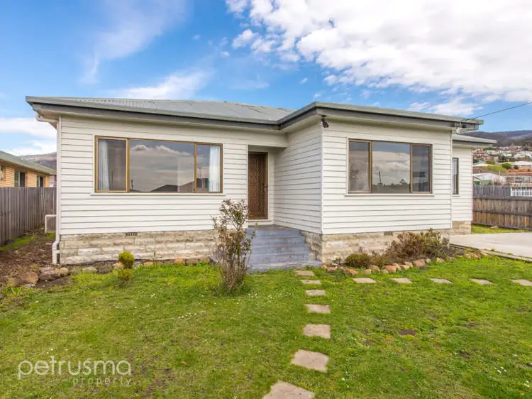 1/16 Kenbrae Avenue, Glenorchy TAS 7010