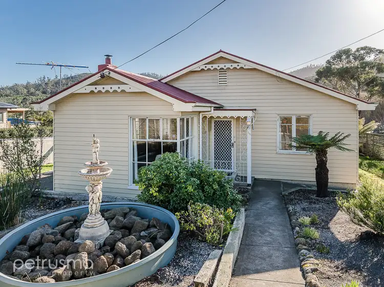 210 Bligh Street, Warrane TAS 7018