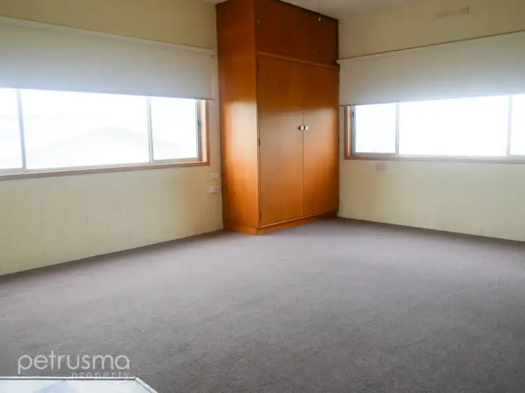 2/7 Elliott Road