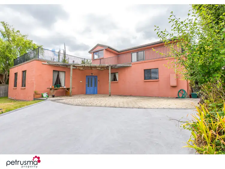 10 Broadby Drive, Lenah Valley TAS 7008