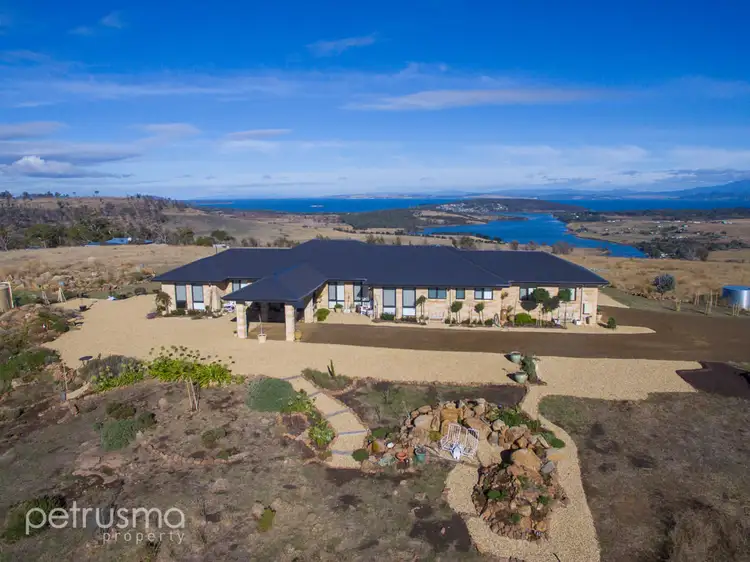 458 SugarLoaf Road - Hill Top, Carlton River TAS 7173